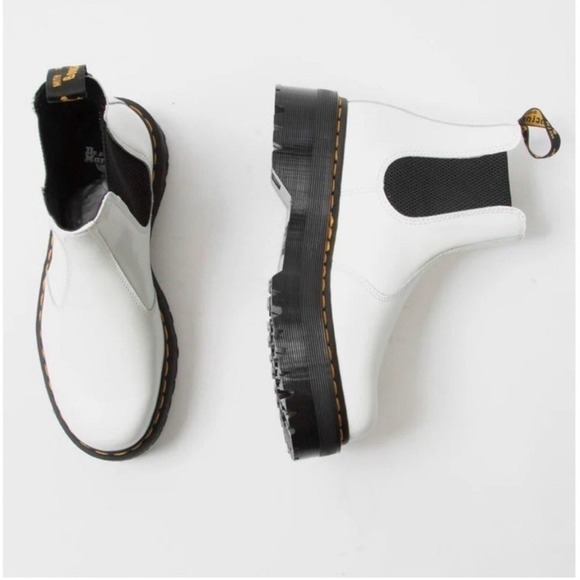 Dr. Martens 2976 Quad Chelsea Boots Womens Size 8 White Platform Festival NIB - Picture 11 of 12